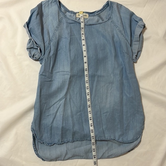 CLOTH & Stone Anthropologie Short SleeveChambray Top size medium - Picture 7 of 8